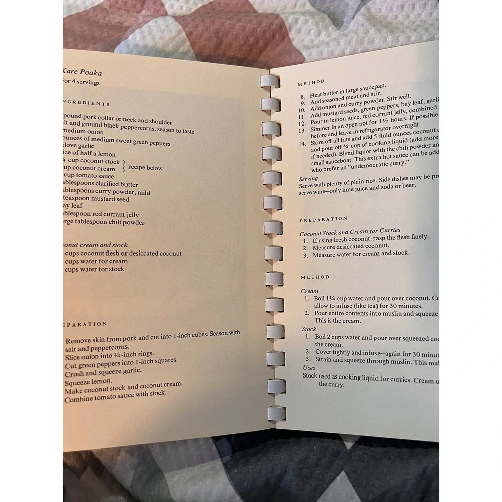 Vintage 1970 Graham Kerr The Galloping Gourmet Kitchen‎ Diary First Edition Book